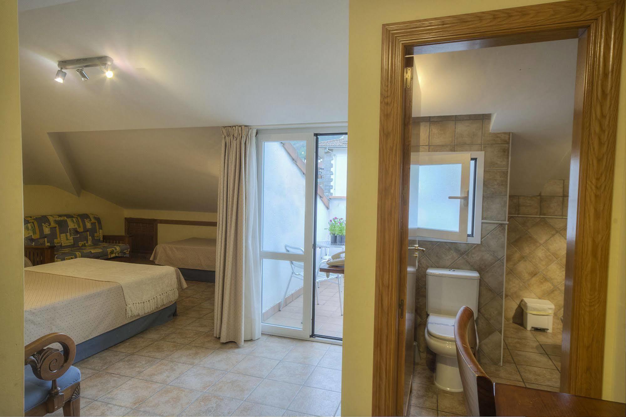 Hostal Jai Alai Leitza Kültér fotó